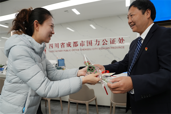 万般姿态 熠熠芳华